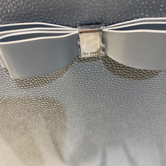 Ted Baker in London shoulder tote NWOT - Picture 9 of 10